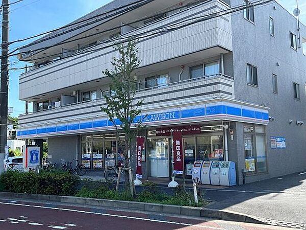 ローソン本一色親水公園店 徒歩4分。 270m