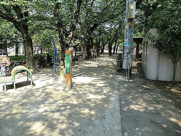 小松川境川親水公園 徒歩2分。 90m