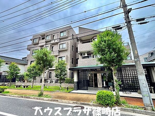 リノベーションが終わるのが今から楽しみですね。　R8.8月撮影