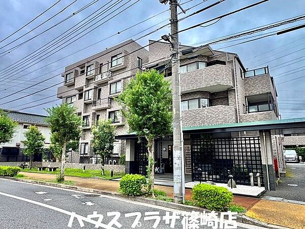 閑静な住宅街なので、落ち着いて生活ができますね。　R8.8月撮影