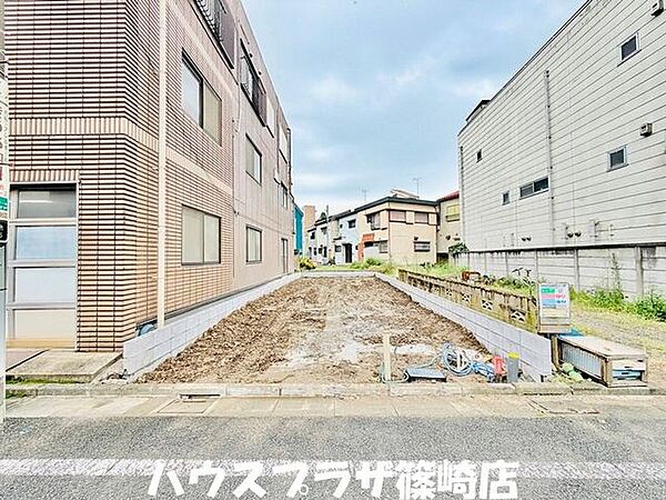 スーパーやコンビニから近い立地にございます！ R8.10月撮影