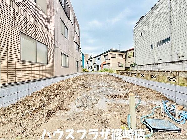ハウスメーカーもご紹介いたします。 R8.10月撮影
