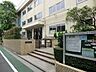 周辺：江戸川区立西小松川小学校 徒歩7分。 530m