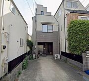 学芸大学駅より徒歩7分 築26年8ヶ月 3階建の賃貸物件