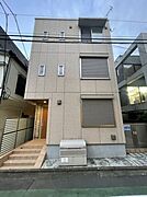 四谷三丁目駅より徒歩5分 築11年3ヶ月 3階建の賃貸物件