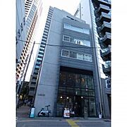 三田駅より徒歩2分 築19年5ヶ月 6階建の賃貸物件