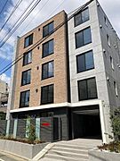 中野新橋駅より徒歩2分 2階 築2年7ヶ月の賃貸物件