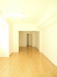 プラウドフラット南青山 301 3階1DKのリビング/ダイニング