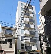 麻布十番駅より徒歩8分 築19年7ヶ月 9階建の賃貸物件