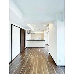 グランジット東大前 601 6階2LDKのリビング/ダイニング