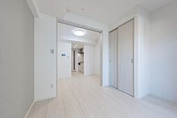 アーバンパーク東六郷 1-404 4階1DKのリビング/ダイニング