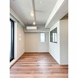 デュオフラッツ池尻大橋 302 3階1LDKのリビング/ダイニング