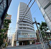 代々木駅より徒歩1分 4階 築20年の賃貸物件