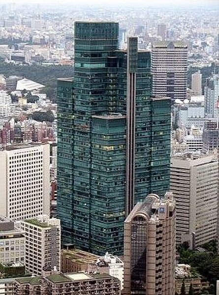 泉ガーデン 徒歩7分。 510m