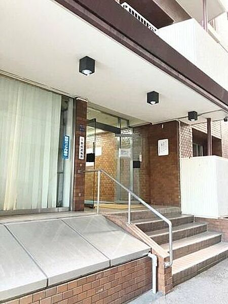 エントランスを拡大表示