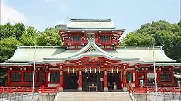 富岡八幡宮 徒歩30分。 2400m