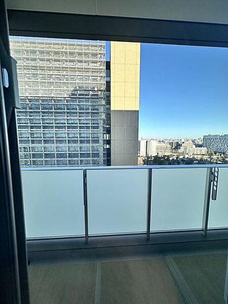 バルコニーを拡大表示