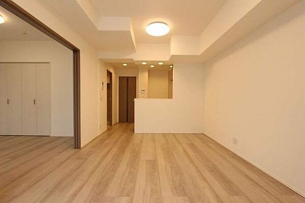 apartment 東京都渋谷区恵比寿４丁目
地図を見る
