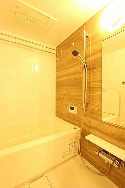 apartment 東京都渋谷区恵比寿４丁目
地図を見る