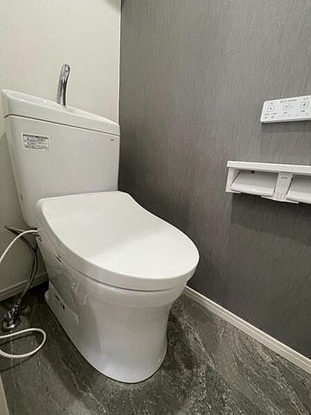 トイレを拡大表示