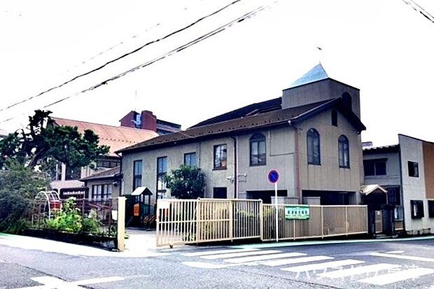 【信愛幼稚園】JR草津駅から徒歩5分に立地。1922年開設の市内で最も古く歴史のある幼稚園です。園内には礼拝堂があり、キリスト教教育をうけることが出来ます。HPには年間行事などが掲載されています…
