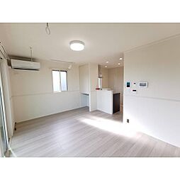 ウエストフィールド A 1階2LDKのリビング/ダイニング