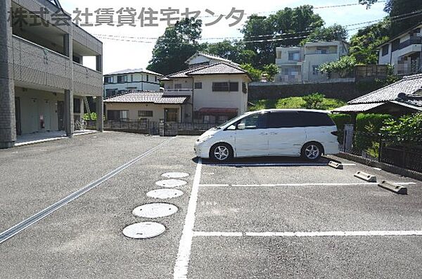 画像27:駐車場