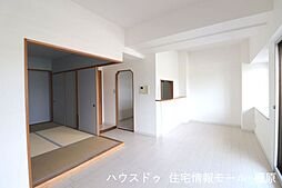 東急ドエル大和八木アネックスＡ号棟 2LDKのリビング/ダイニング