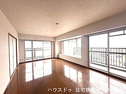 サニークレスト橿原神宮前II 3LDKのリビング/ダイニング