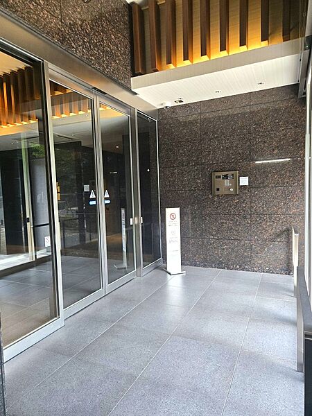 吹き抜けのため、開放感があります。