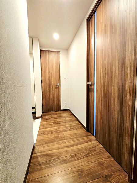 高級感ある木目調の建具