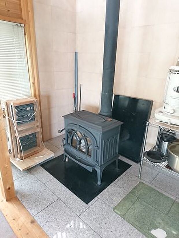 暖炉スペースです冬はこちらの暖炉1台で部屋中が最適な温度で温まるそうです(^^♪