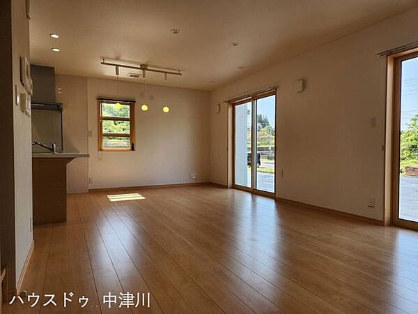 同型写真（リビング）