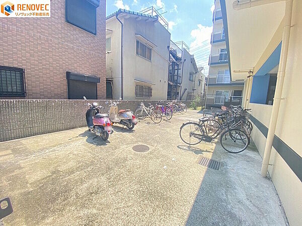 【自転車・バイク置場】◆きちんと整列され管理が行き届いた駐輪場◆通学・通勤に便利な駐輪場です◆ルールを守ってキレイに駐輪しましょう
