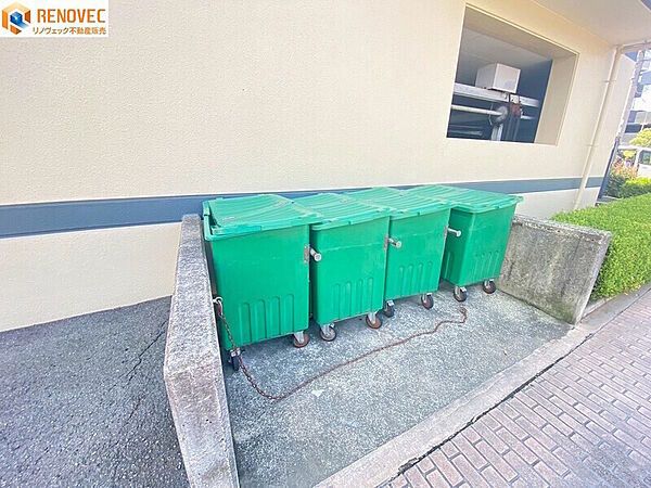 【ゴミステーション】◆敷地内にあるのでゴミ出しが楽になります♪◆マンションのゴミ捨て場は、住民の生活を快適にするための重要な設備です。ルールを守り、マナーを意識して利用しましょう。