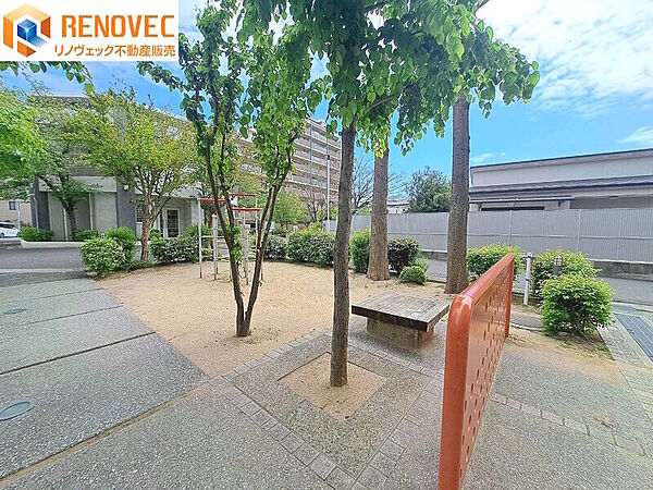 【敷地内公園】◆お客様の「ありがとう」をやりがいに、誠心誠意お応え致しますリノヴェックでは、丁寧なサービスと幅広いご提案をさせて頂きます安心の住まい探しをしませんか？