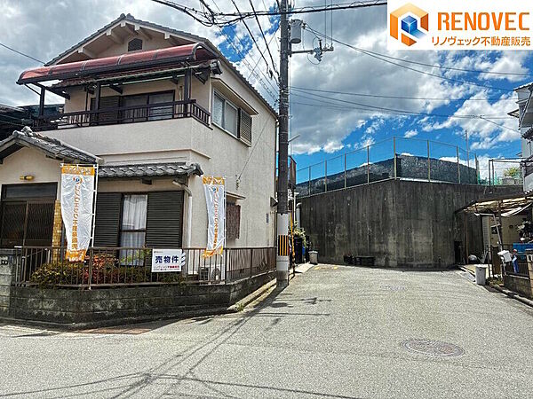 【前面道路含む現地写真】◆お家探しはどうやってするの？から資金のことや住宅ローン、税金や制度のことまで住宅の難しいことをわかりやすく説明いたします♪お気軽にご相談ください♪