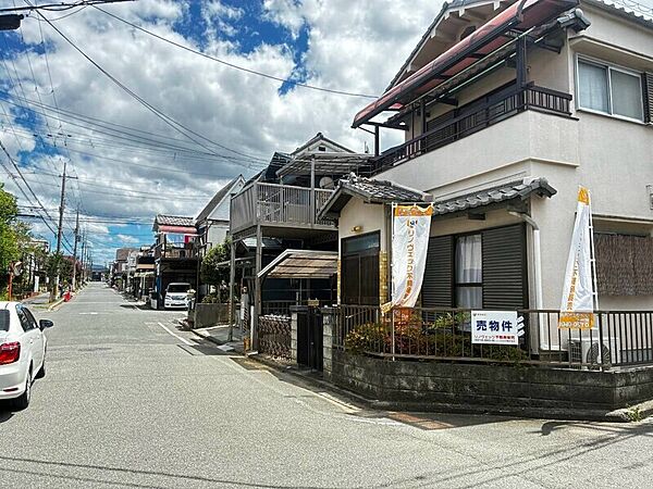 ▲自由設計に最適です開放感あふれる角地だからこそ叶う、明るく風通しの良い暮らし。家族みんなが心地よく過ごせる、理想のマイホーム用地です。