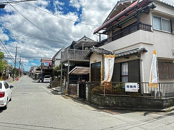 ●新築用地に最適です角地ならではの開放感とゆとりある住環境。建物プランの自由度も高く、ご家族の理想を形にしやすい新築用地です。