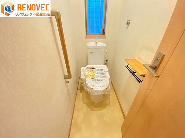 【トイレ】◆快適で清潔な温水洗浄便座付きです◆個室のリラックスタイムをお楽しみください◆ご内覧のご希望は、お気軽にお問い合わせください♪