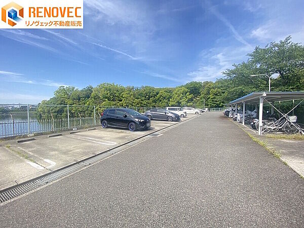 【駐車場】◆お客様の「ありがとう」をやりがいに、誠心誠意お応え致しますリノヴェックでは、丁寧なサービスと幅広いご提案をさせて頂きます安心の住まい探しをしませんか？