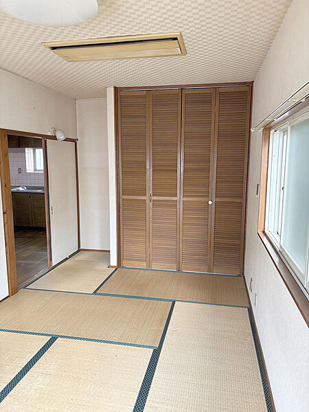 居間