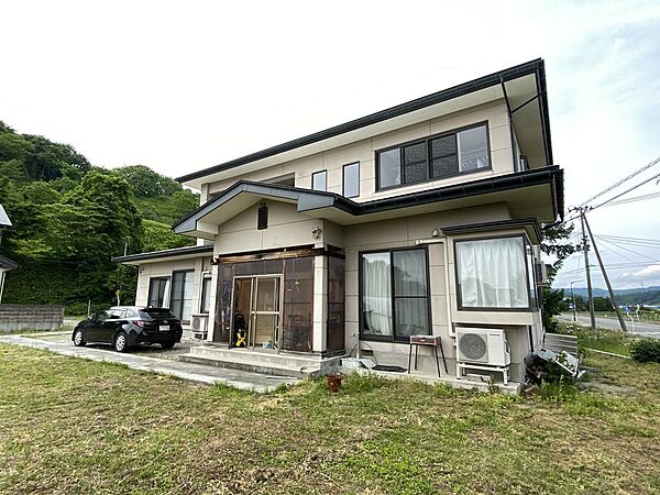 detached 山形県南陽市宮内2155-3
地図を見る