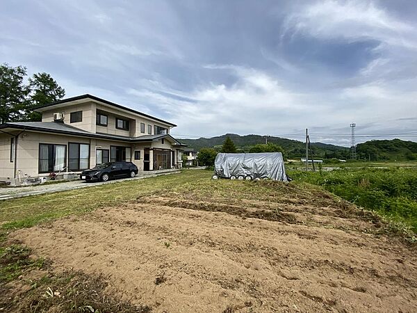 detached 山形県南陽市宮内2155-3
地図を見る