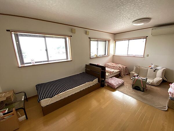detached 山形県南陽市宮内2155-3
地図を見る