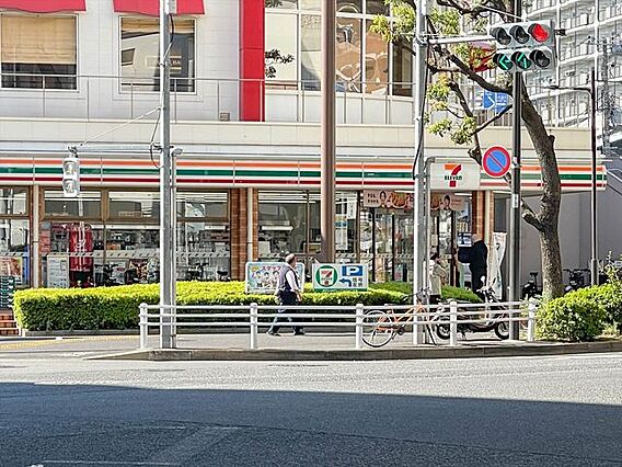 セブンイレブン...