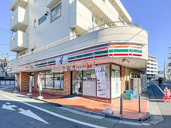 セブンイレブン...