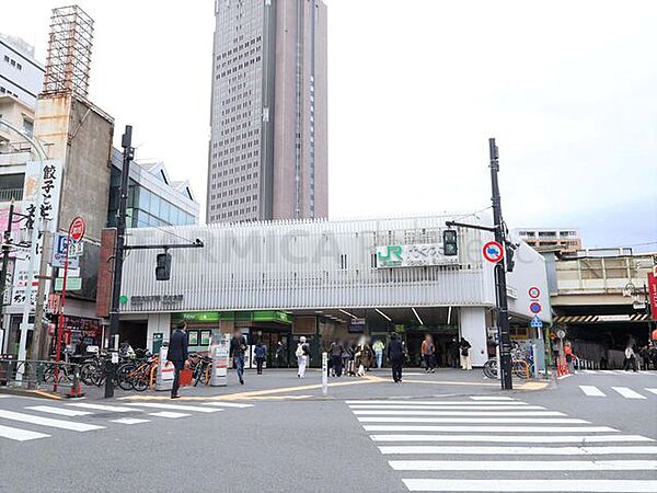 代々木駅(JR東日本 山手線) 220m
