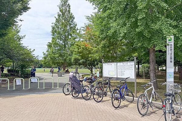 杉並区立桃井原っぱ公園 42m
