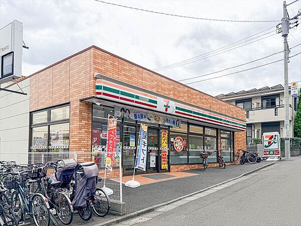 セブンイレブン大和中央林間駅西店 750m